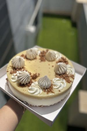 עוגת גבינה לוטוס ושוקולד לבן