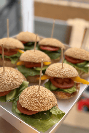 מגש כריכים בטעמים